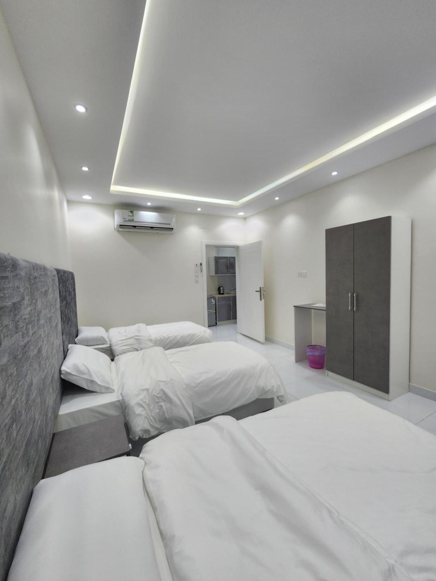 Yaqoot Al Madina Suites العوالي المظهر الخارجي الصورة