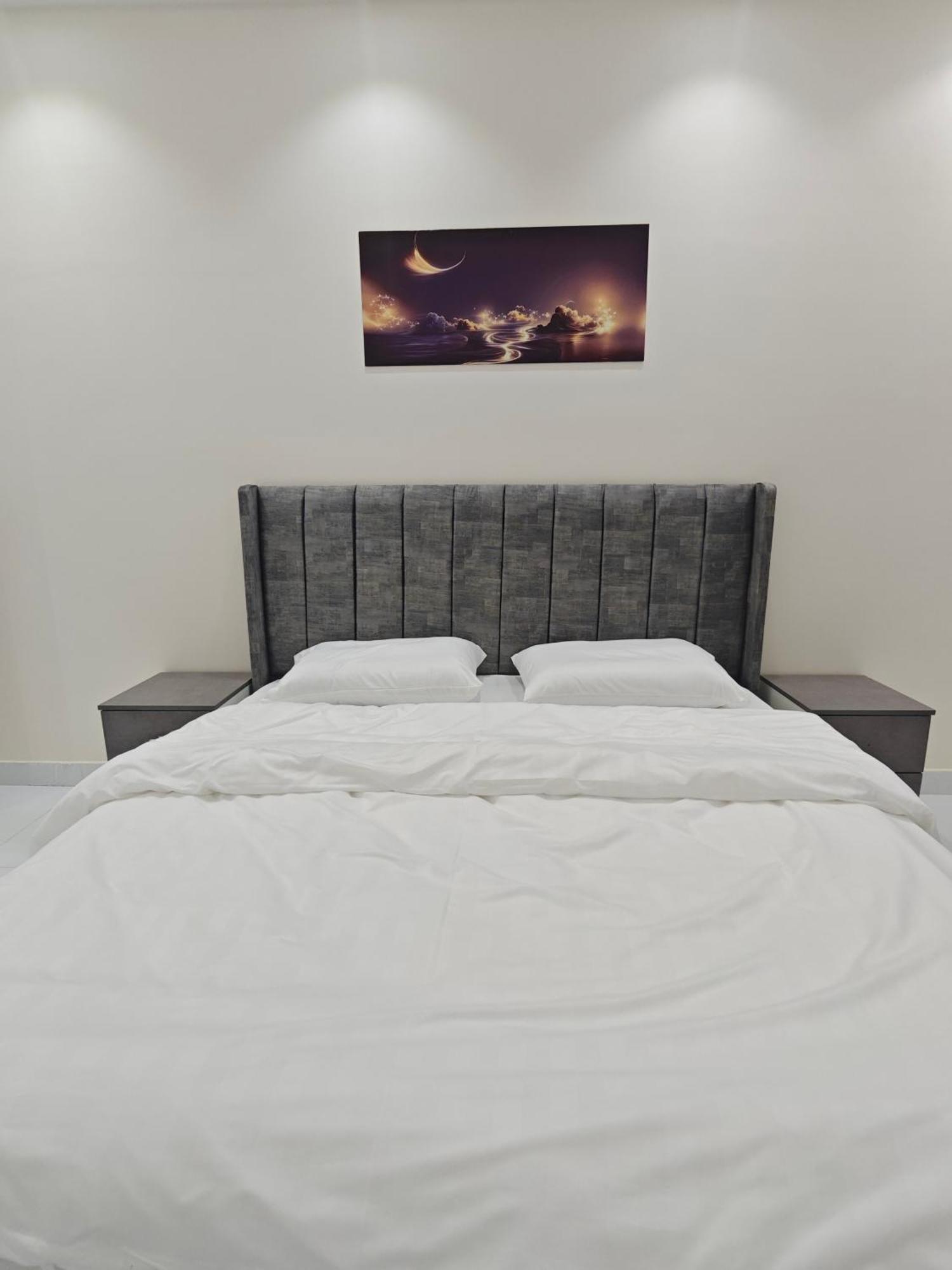 Yaqoot Al Madina Suites العوالي المظهر الخارجي الصورة