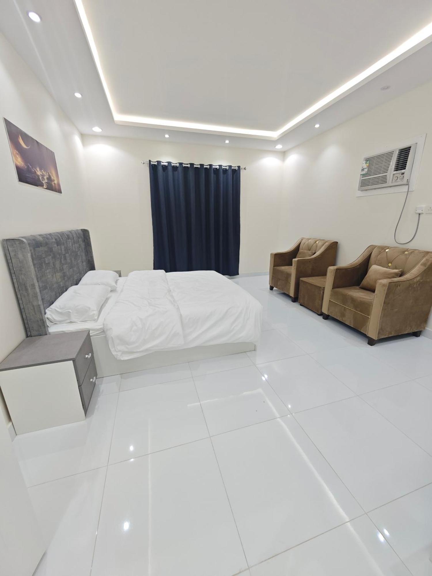 Yaqoot Al Madina Suites العوالي المظهر الخارجي الصورة