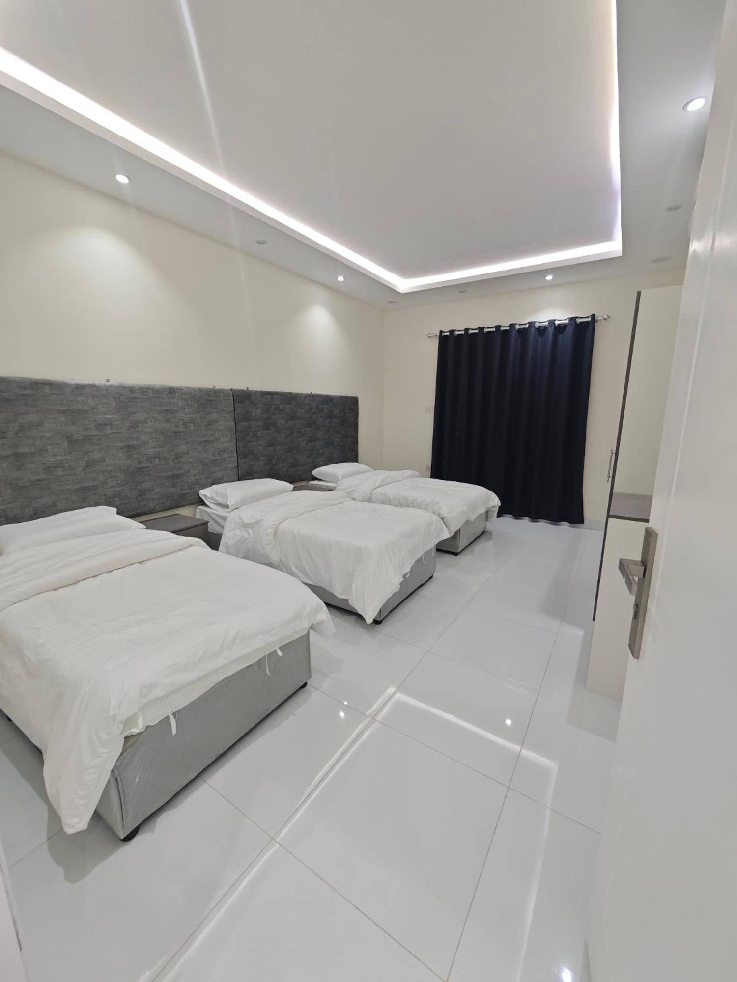 Yaqoot Al Madina Suites العوالي المظهر الخارجي الصورة