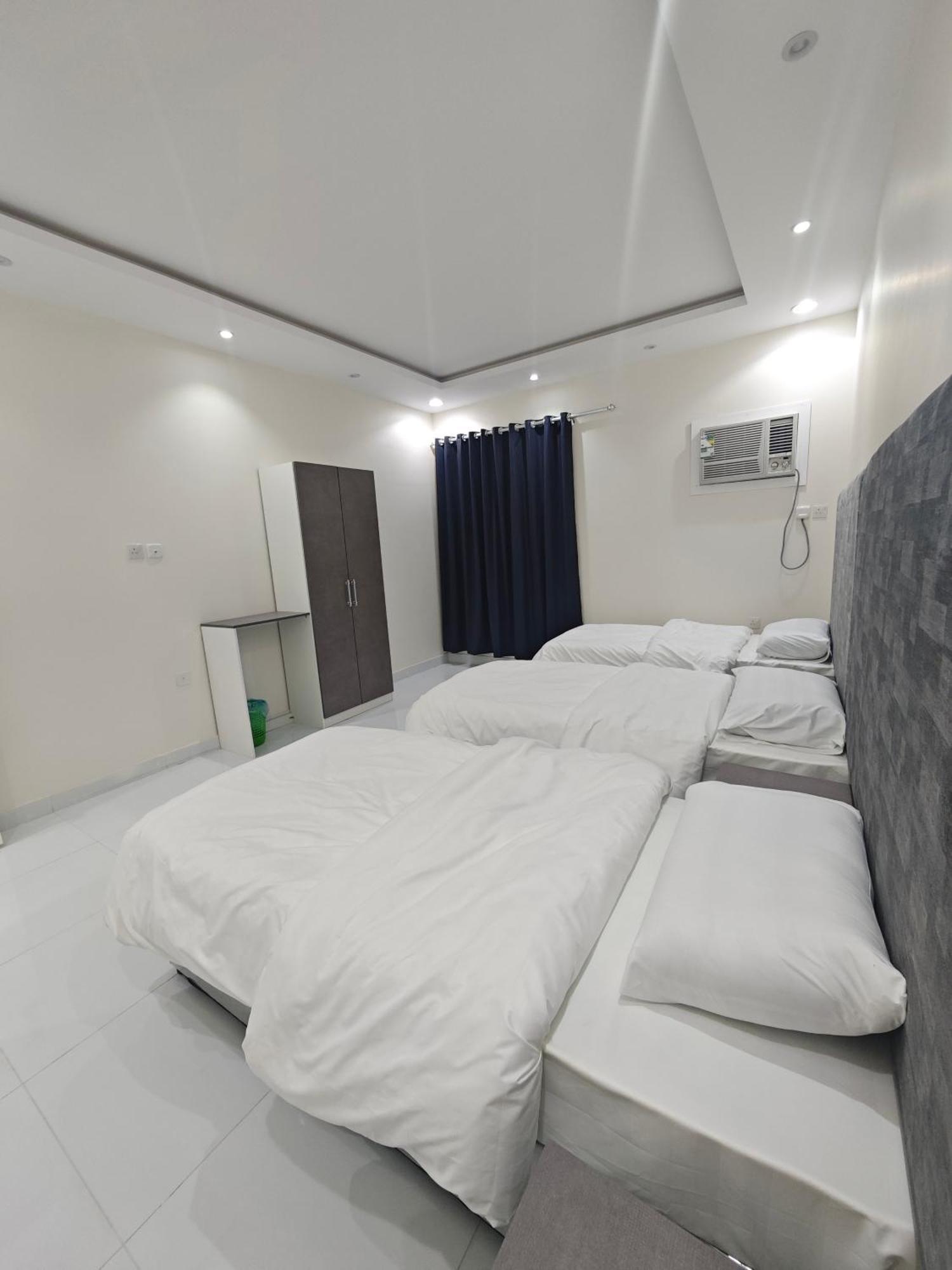 Yaqoot Al Madina Suites العوالي المظهر الخارجي الصورة